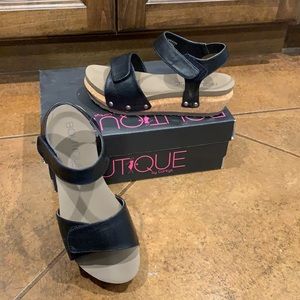 New in box. Black Velcro straps